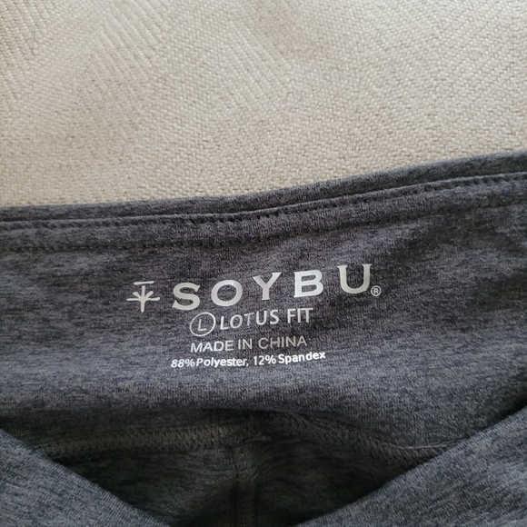 Soybu Lotus Fit Grey Crop Leggings - Picture 3 of 6
